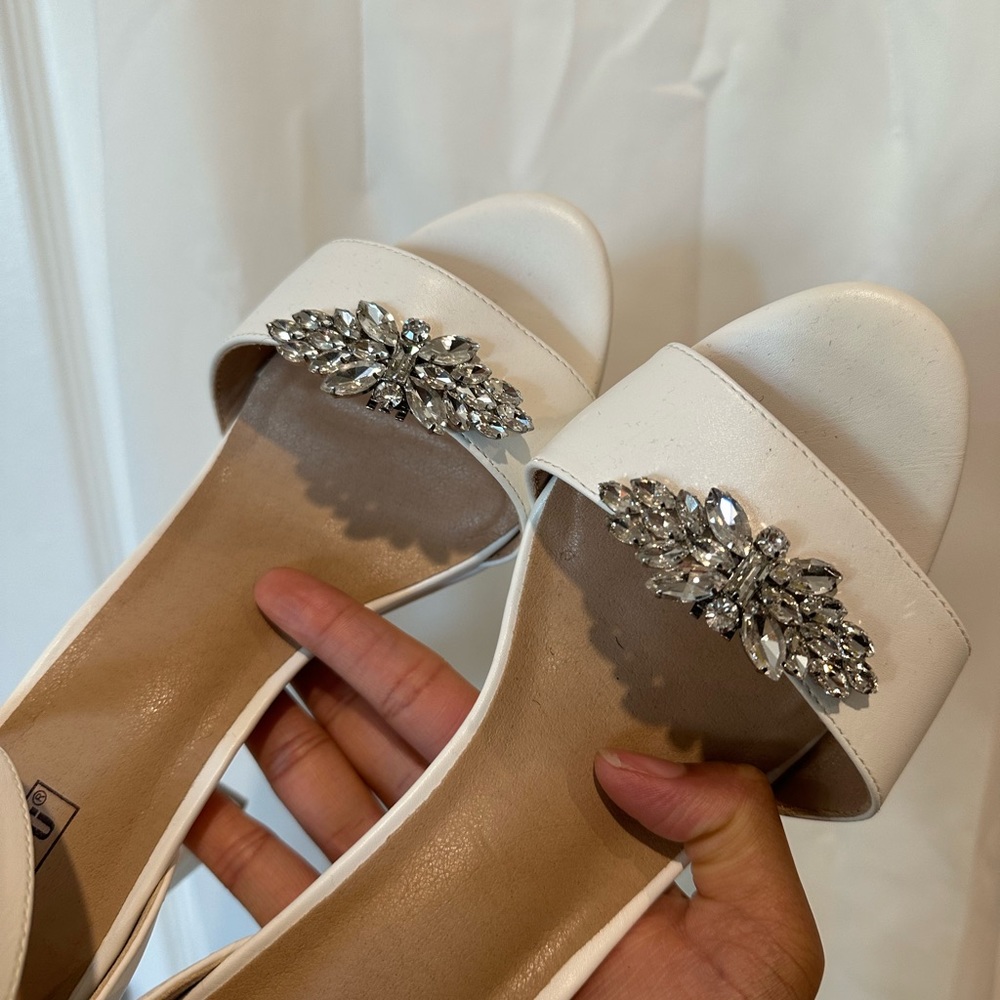 Comfy wedding shoes